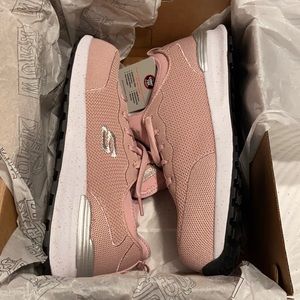 Sketchers for work with memory foam